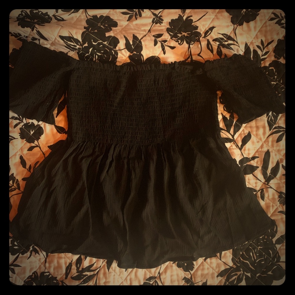 Black Off-the-shoulder Top